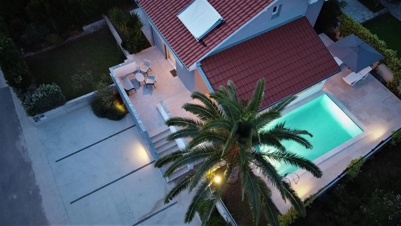Villa Artaturi Mali Lošinj Екстериор снимка