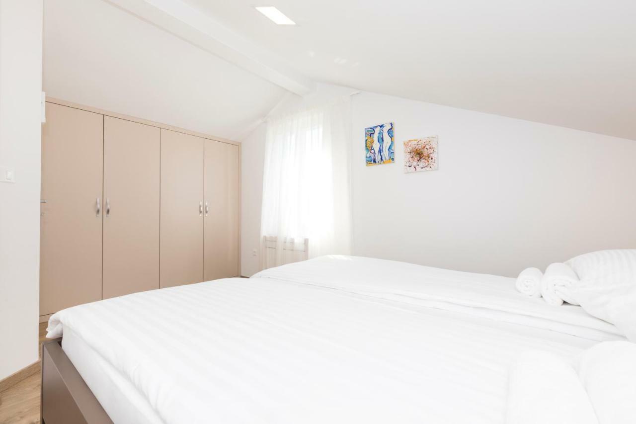 Villa Artaturi Mali Lošinj Екстериор снимка